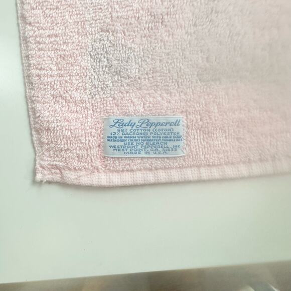 3/$20 Lady Pepperell Westpoint VTG Pink Floral USA Made Cotton Blend Hand Towel - Picture 5 of 7